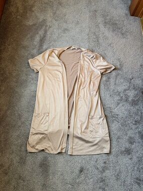 You & Me Beige Drape Front Cardigan Top SIZE L Short Sleeve Lightweight Layering